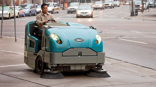 S30 Balai autoporté de taille moyenne